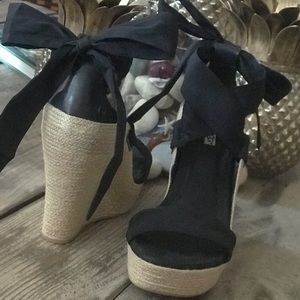 Ugg “Jules” tie-up wedge